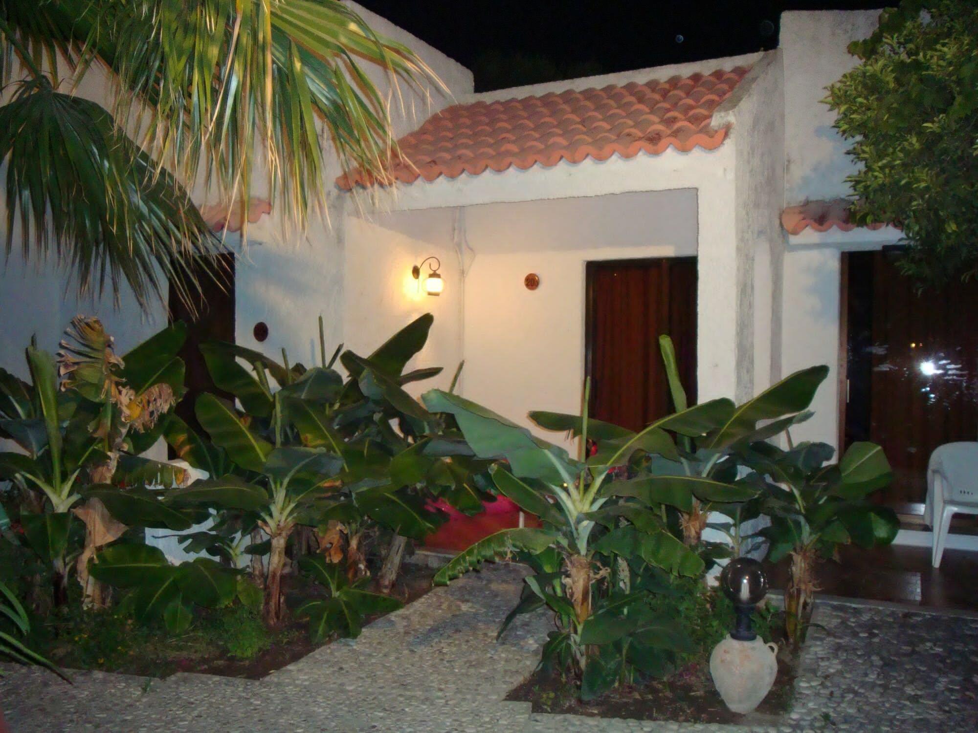 Hotel Oasis Rhodes- 3*